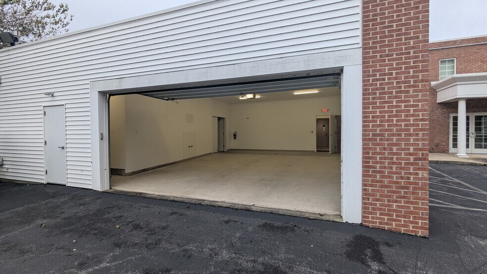 More Photos Of 22100 Mastick Rd, Fairview Park Office For Sale