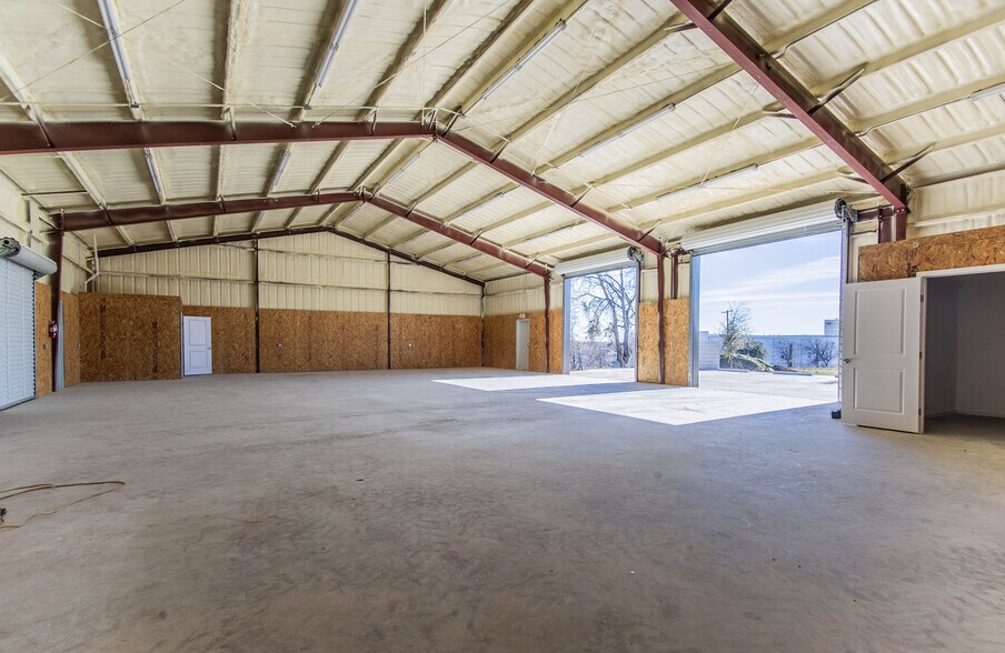 More Photos Of 803 S 2nd Ave, Mansfield Industrial For Sale