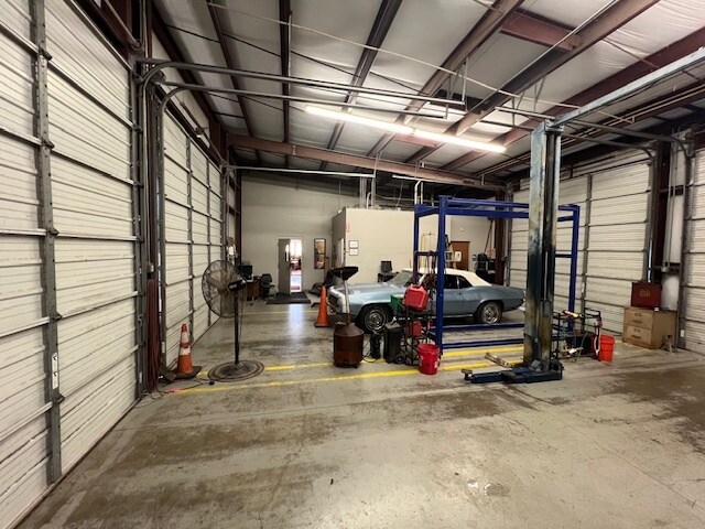 More Photos Of 310 E Pecan Blvd, McAllen Storefront For Lease