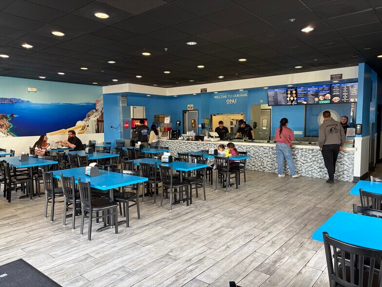 More Photos Of 1111-1191 S Victoria Ave, Oxnard General Retail For Lease