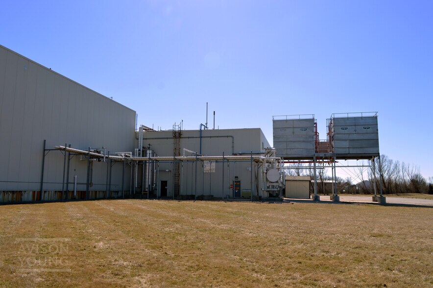 More Photos Of 400 Chamber Dr, Decatur Refrigeration Cold Storage For Sale