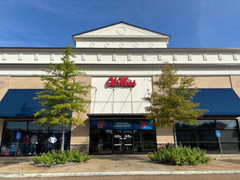 More Photos Of 1801 Jackson Ave W, Oxford General Retail For Lease