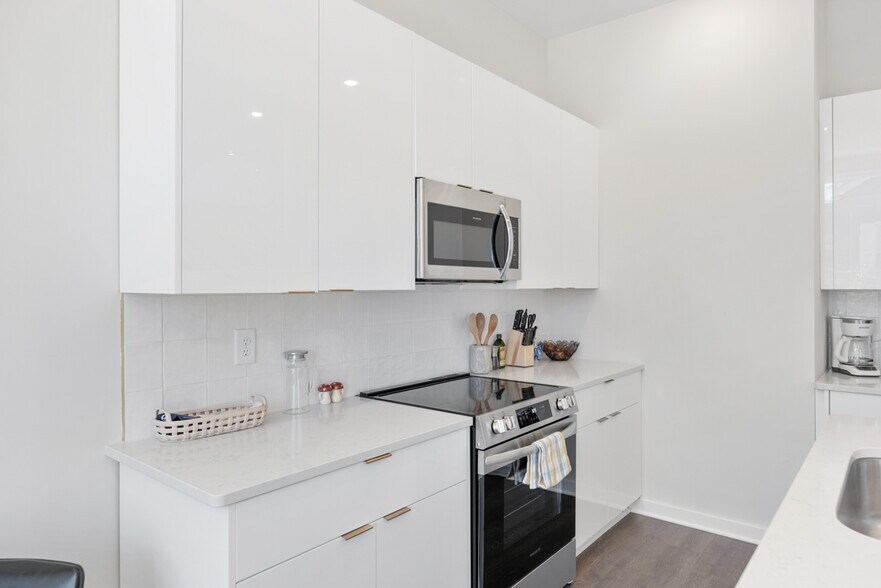 More Photos Of 1233 Lischey Ave, Nashville Apartments For Sale