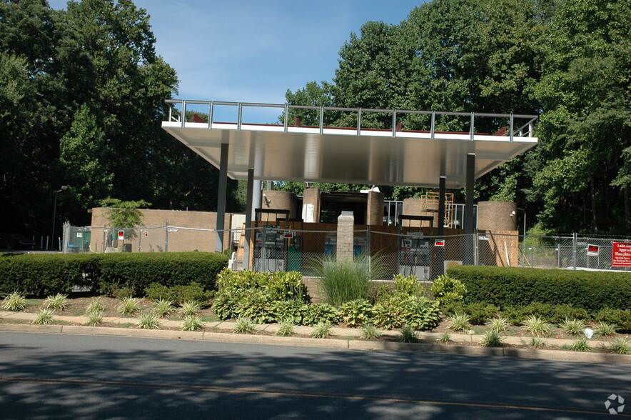 More Photos Of 11410 N Shore Dr, Reston Service Station For Sale