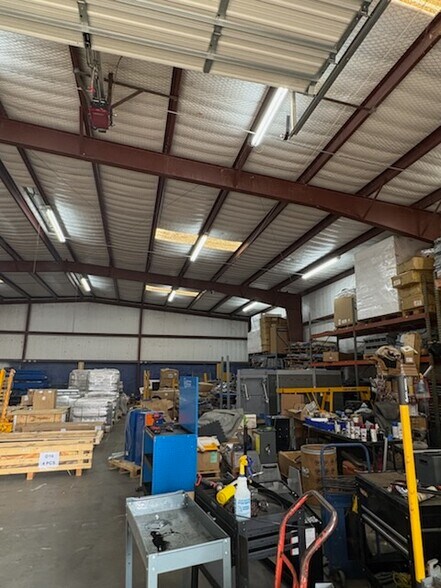 More Photos Of 2805 Singleton St, Rowlett Distribution For Lease