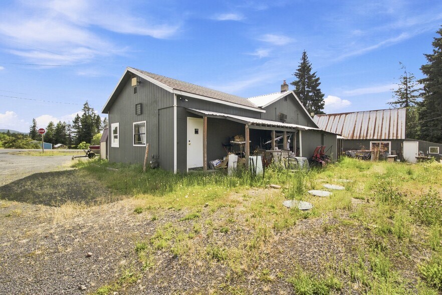 More Photos Of 5588 Highway 8, Deary General Retail For Sale