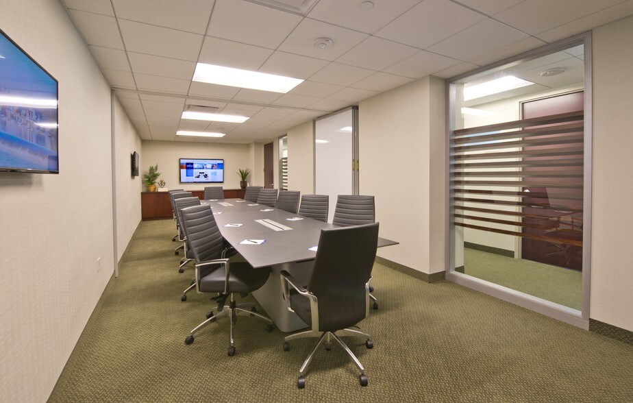 More Photos Of 1515 Market St, Philadelphia Office For Lease