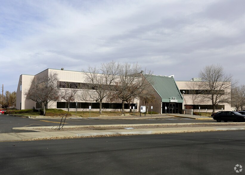 Primary Photo Of 393 S Harlan St, Lakewood Medical For Lease