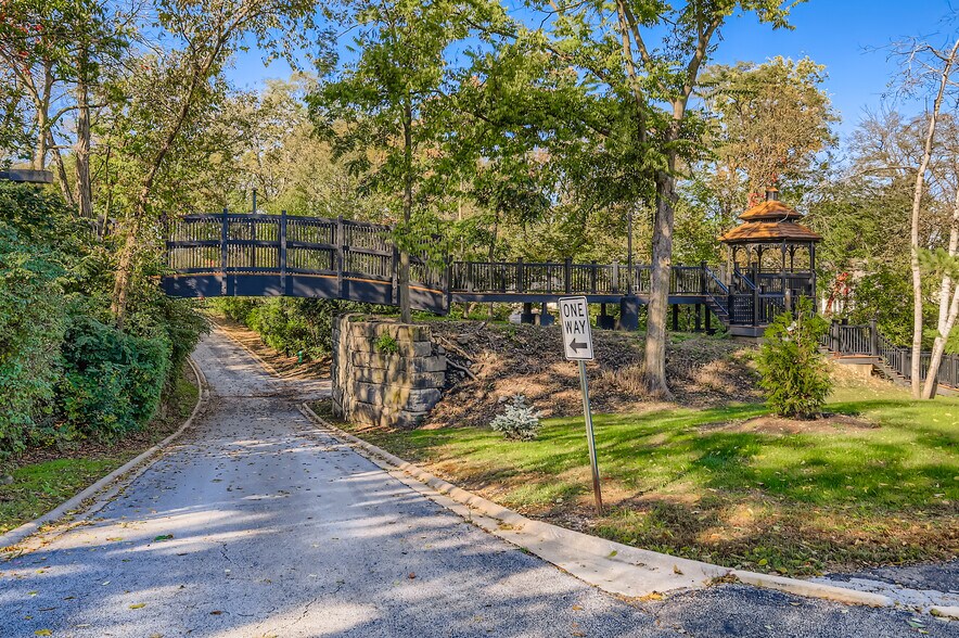 More Photos Of 40 Timberline Dr, Lemont Rehabilitation Center For Sale