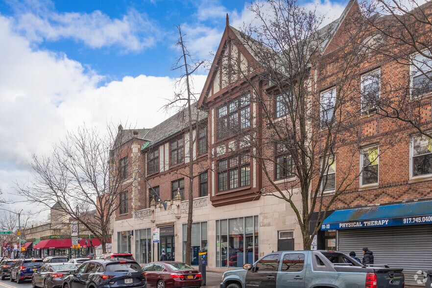More Photos Of 3702-3708 82nd St, Jackson Heights Office For Lease