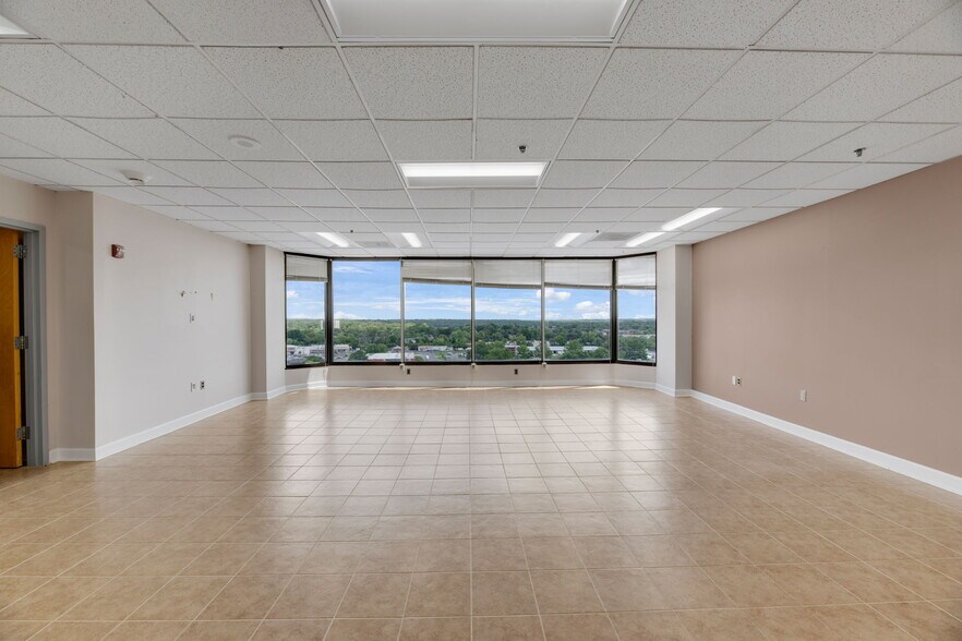 More Photos Of 312 Marshall Ave, Laurel Office For Lease