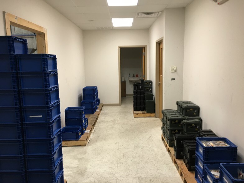 More Photos Of 2340 SW Poma Dr, Palm City Light Manufacturing For Lease