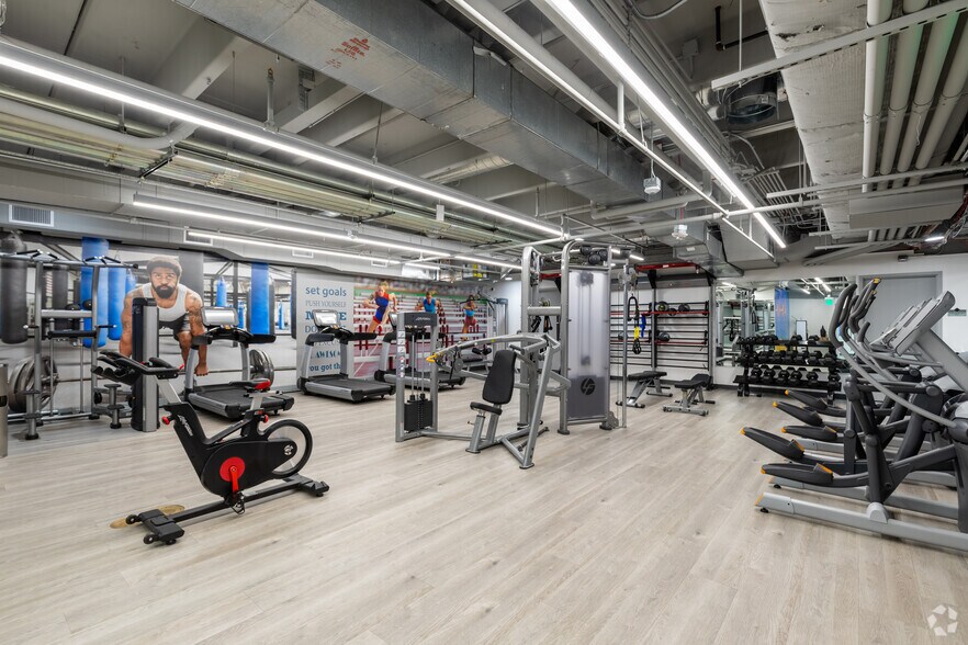 More Photos Of 4500 S Cherry Creek Dr, Denver Office For Lease