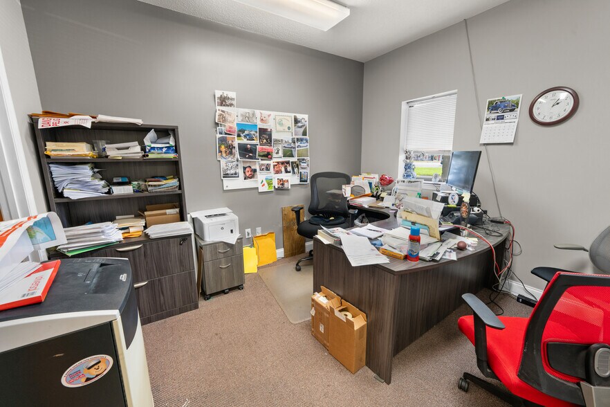 More Photos Of 421 US Highway 80 W, Garden City Freestanding For Lease