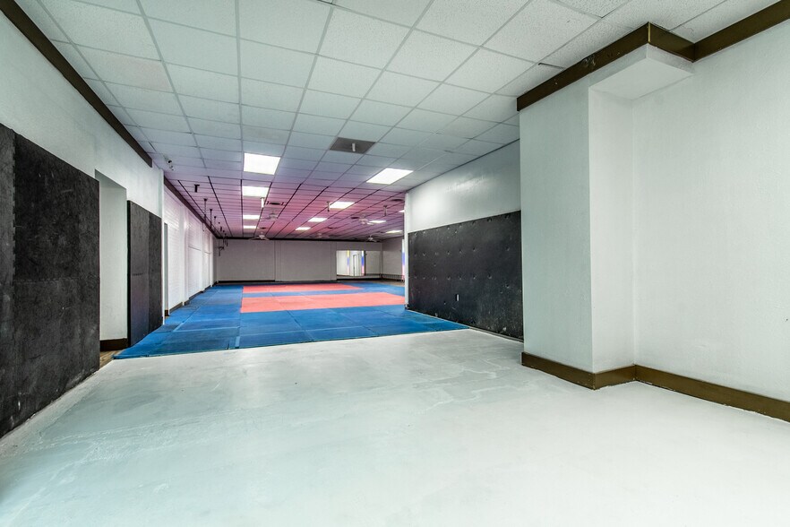 More Photos Of 4929 Everhart Rd, Corpus Christi Freestanding For Sale