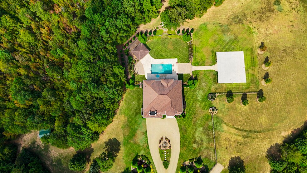 More Photos Of 220 Fincher Rd, Pauline Lodge Meeting Hall For Sale