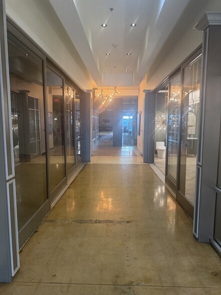 More Photos Of 1403 Slocum St, Dallas Apartments For Lease