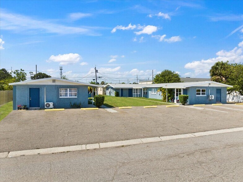 More Photos Of 6538 42nd Ave N, Kenneth City Apartments For Sale