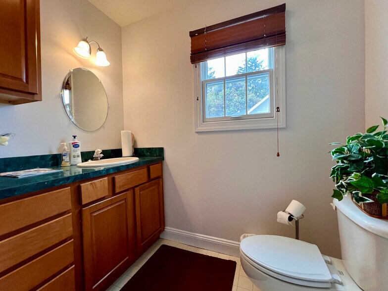 More Photos Of 403 W Pennsylvania Ave, Towson Office Residential For Sale