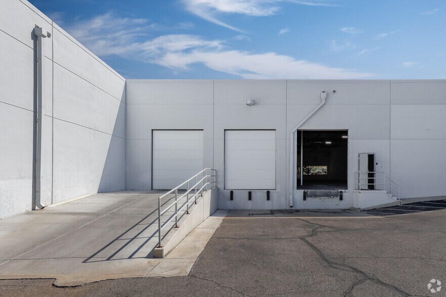 More Photos Of 3480 E Britannia Dr, Tucson Unknown For Lease