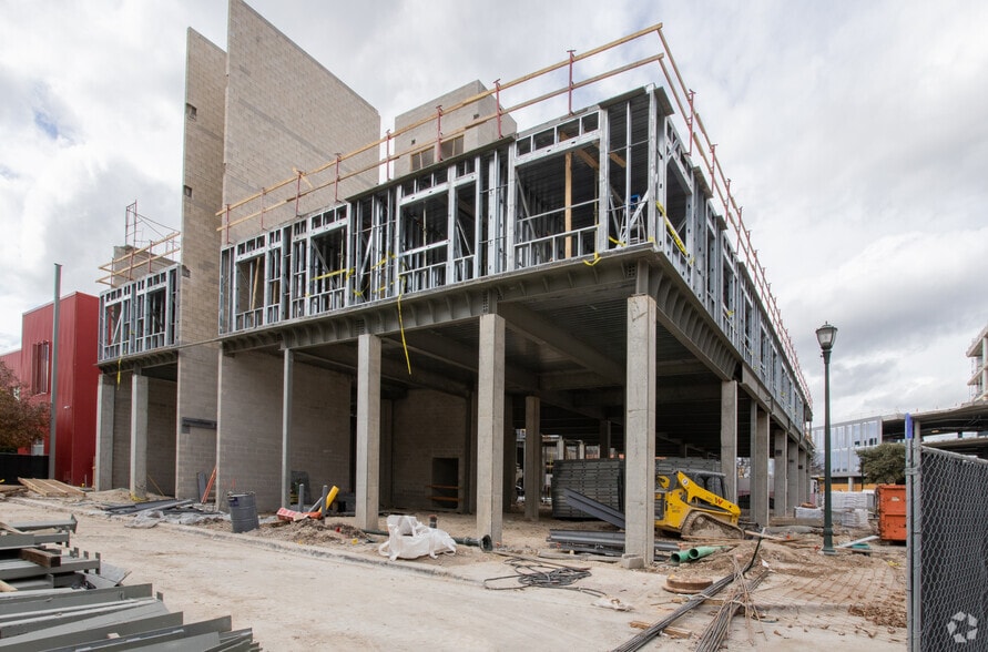 More Photos Of 1825 McBee St, Austin Hotel For Lease