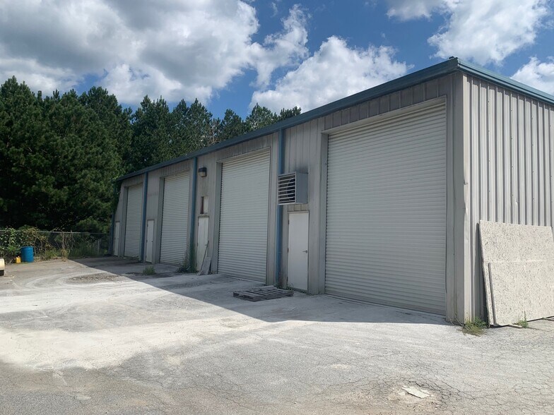 More Photos Of 1064 GA-16, Newnan Showroom For Sale