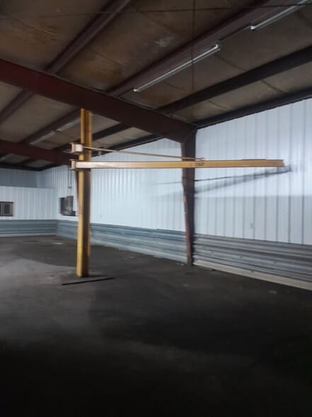 More Photos Of 4823 Winfield Rd, Houston Manufacturing For Lease