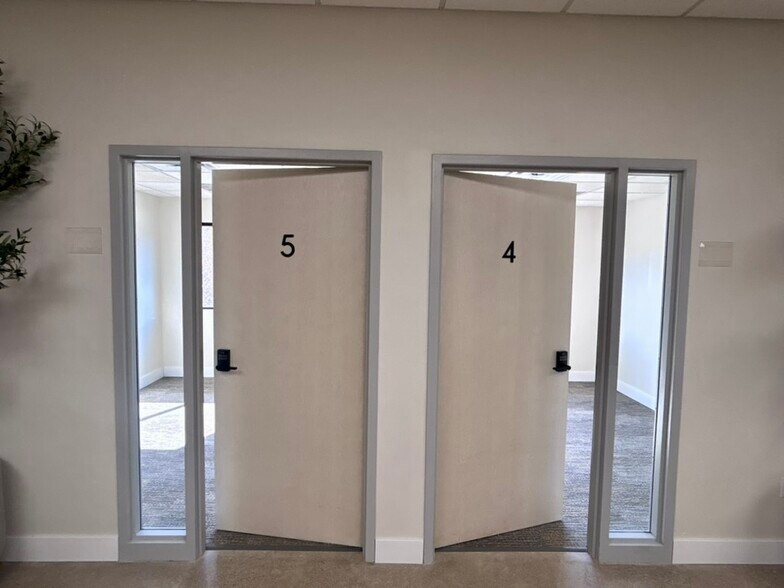 More Photos Of 6711 Monroe St, Sylvania Coworking Space