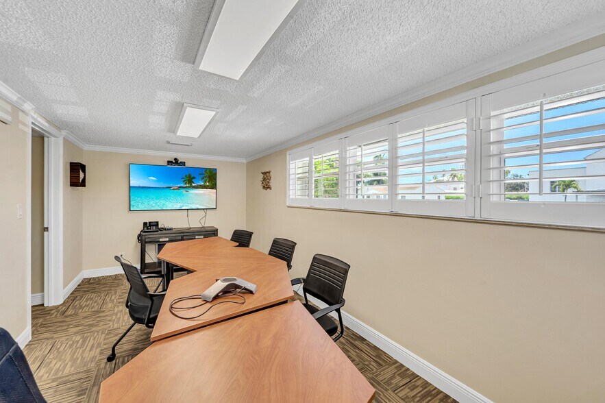 More Photos Of , Fort Lauderdale Office For Sale