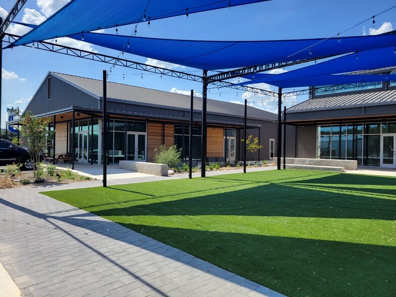 More Photos Of 14108 Bandera Rd, Helotes Restaurant For Lease