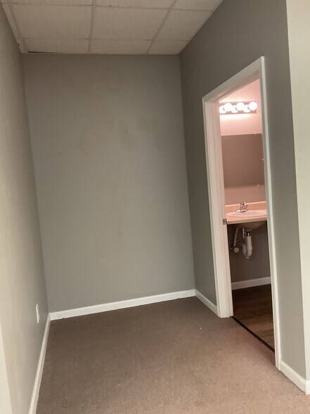 More Photos Of 157 Garrett Way NW, Milledgeville Self Storage For Lease