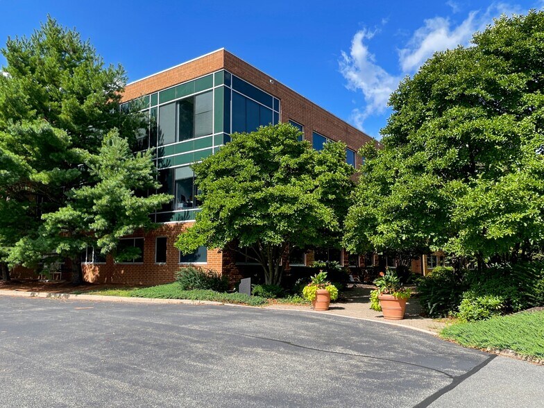 More Photos Of 225 Wilmington West Chester Pike, Chadds Ford Coworking Space