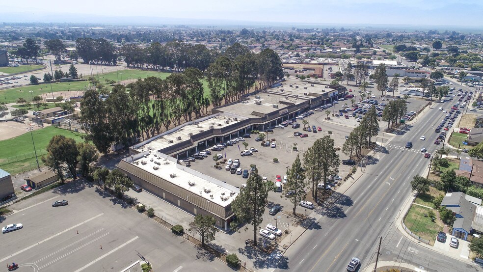 More Photos Of 116 E Laurel Dr, Salinas Restaurant For Sale