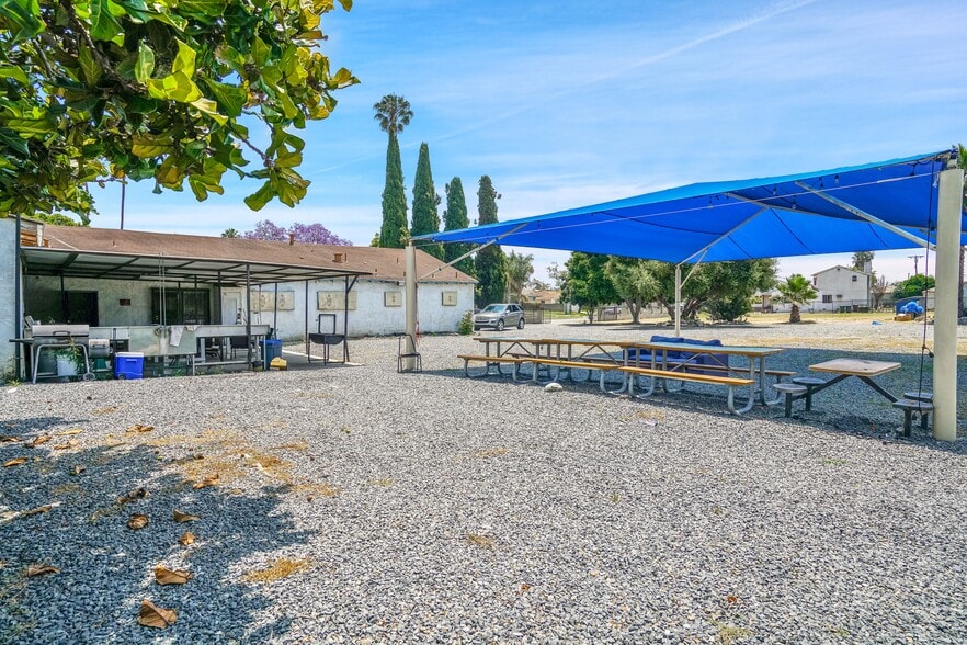 More Photos Of 109 S Aprilia Ave, Compton Religious Facility For Sale