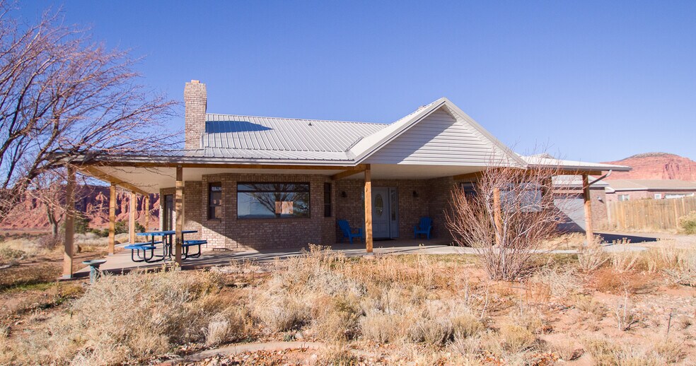 More Photos Of 397 N Wendy St, Torrey Specialty For Sale