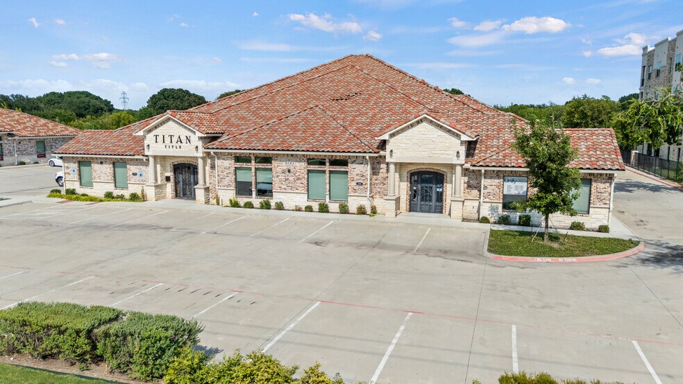 More Photos Of 800 N Plano Rd, Richardson Medical For Lease