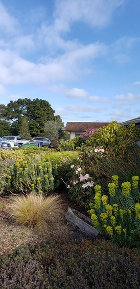 More Photos Of 895 River Dr, Fort Bragg Healthcare For Sale