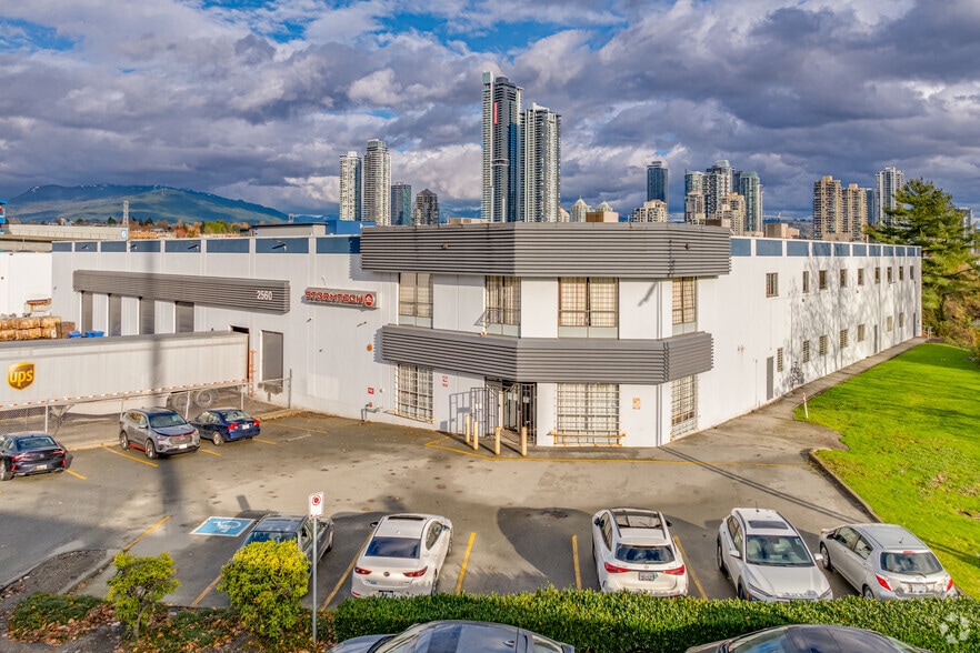 More Photos Of 2550 Boundary Rd, Burnaby Unknown For Lease