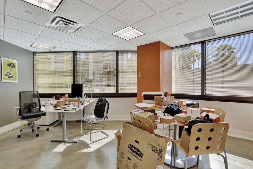 More Photos Of 200 S Andrews Ave, Fort Lauderdale Medical For Sale
