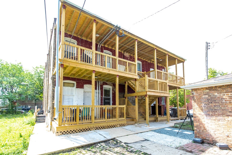 More Photos Of 2823-2827 N Central Park Ave, Chicago Apartments For Sale