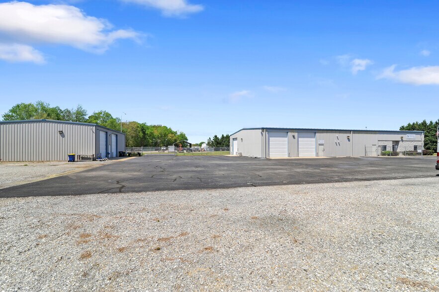 More Photos Of 198 Mullet Run, Milford Light Distribution For Sale