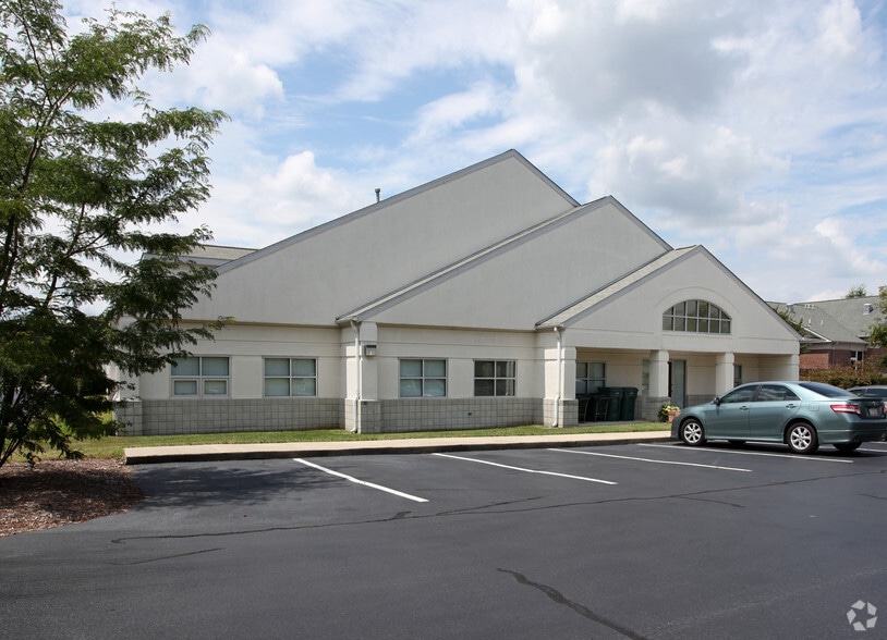 More Photos Of 5417 S Miami Blvd, Durham Office For Sale