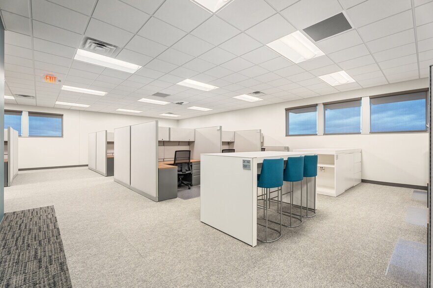 More Photos Of 1012 Princeton St, Vermillion Office For Sale