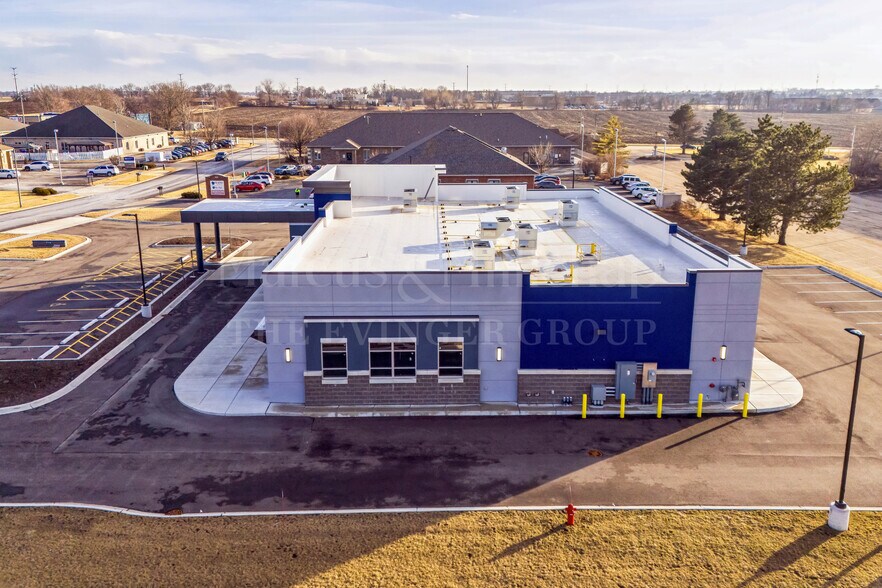 More Photos Of 1705 Mediterranean Dr, Sycamore Medical For Sale