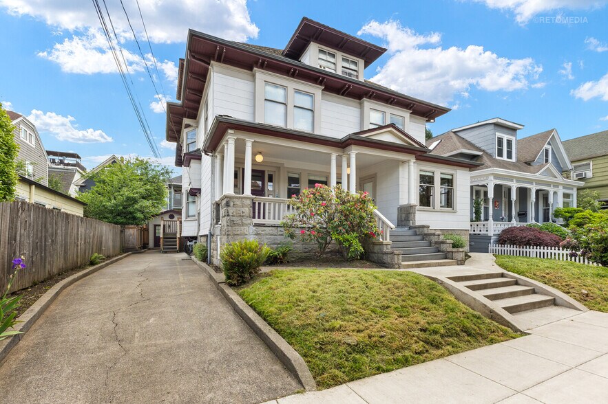 More Photos Of 2222 NW Irving St, Portland Apartments For Sale