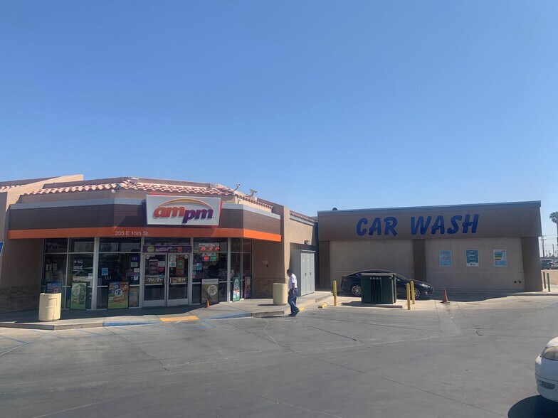 More Photos Of 205 E 15th St, Imperial Convenience Store For Sale