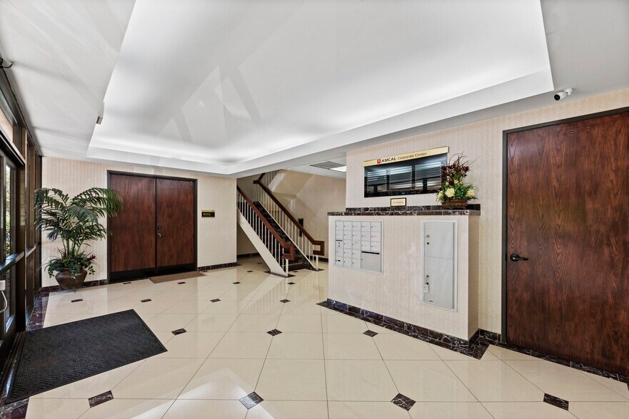 More Photos Of 30141 Agoura Rd, Agoura Hills Office For Sale