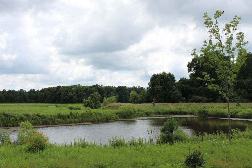 More Photos Of 5126 Bucktown Rd, Cambridge Land For Sale