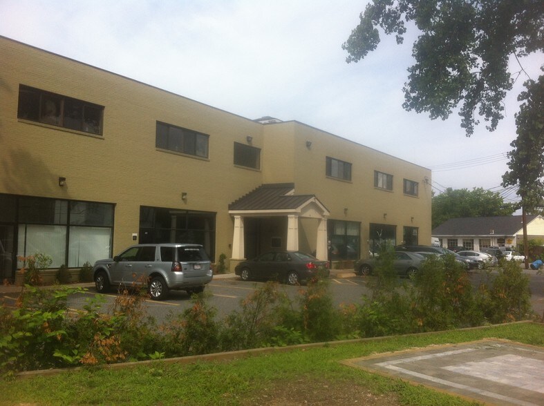 More Photos Of 4-6 Mechanic St, Natick Office For Lease