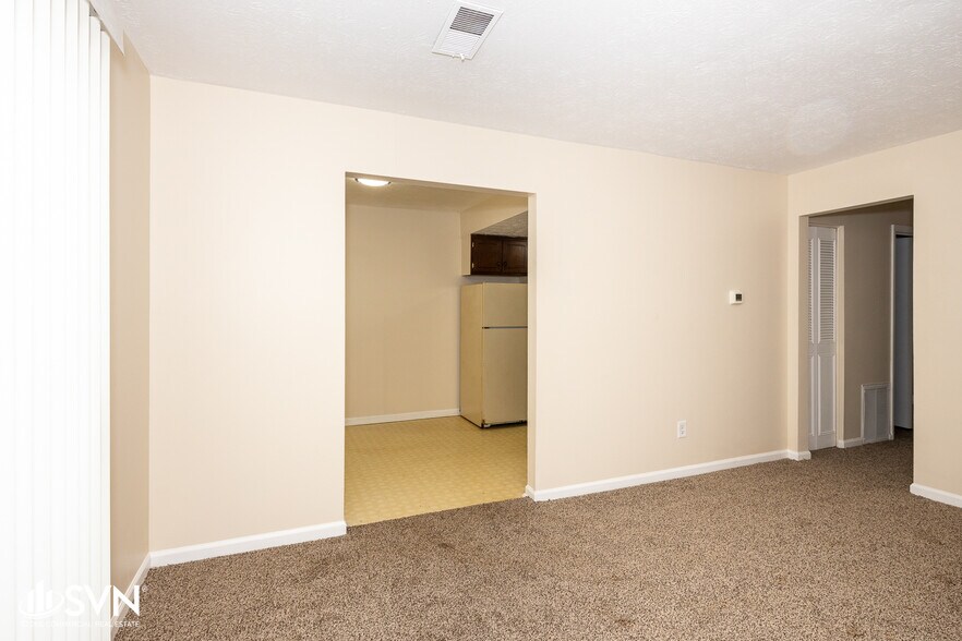 More Photos Of 150 N Northland Dr, Lexington Apartments For Sale